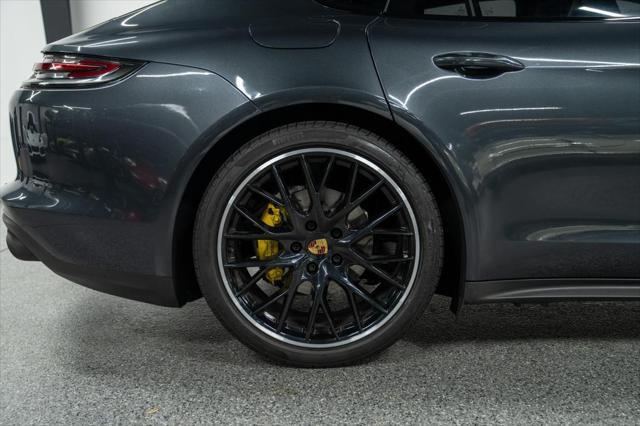 used 2018 Porsche Panamera car