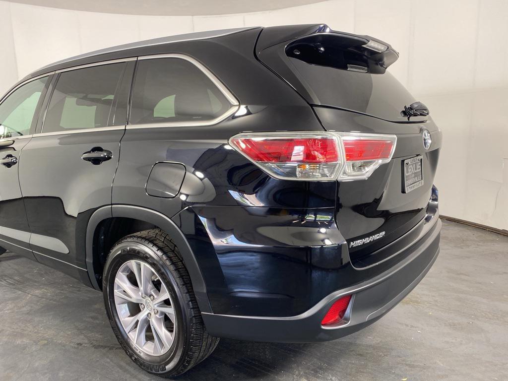 used 2015 Toyota Highlander car, priced at $18,988