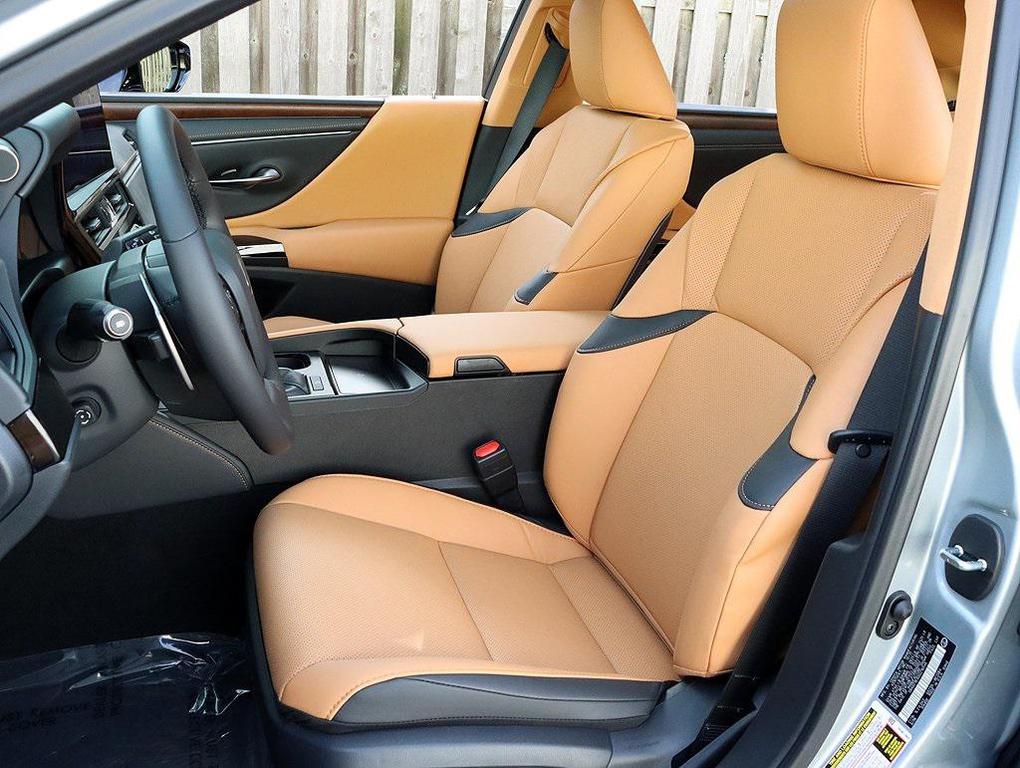 new 2025 Lexus ES 350 car, priced at $47,524