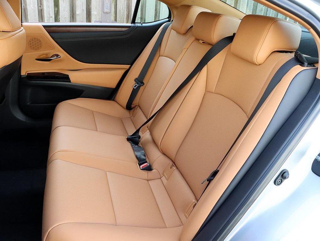 new 2025 Lexus ES 350 car, priced at $47,524