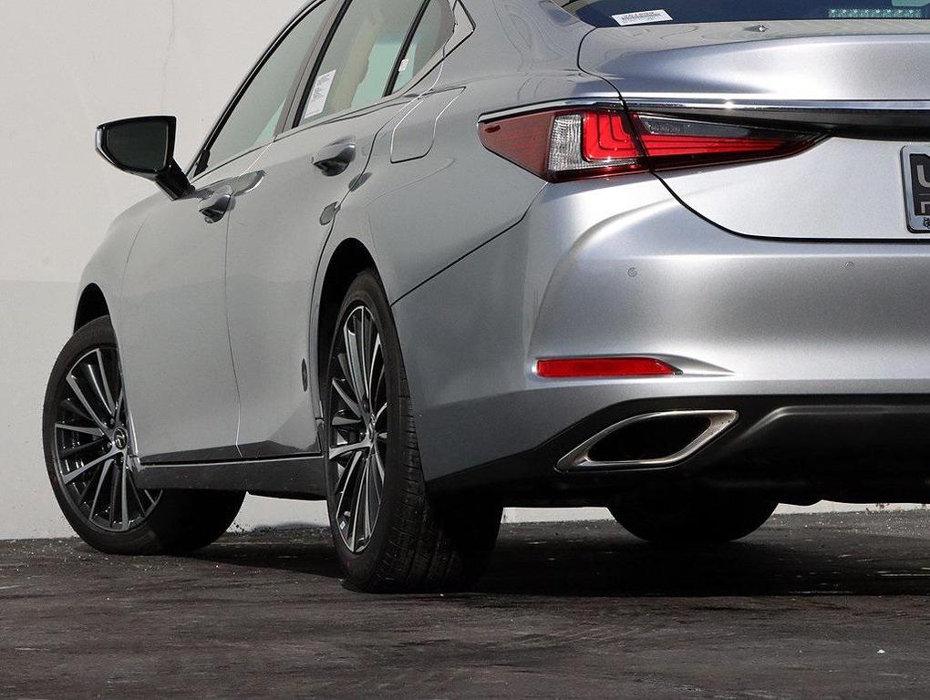 new 2025 Lexus ES 350 car, priced at $47,524