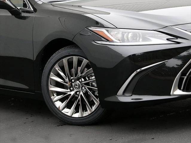 new 2025 Lexus ES 300h car, priced at $55,239