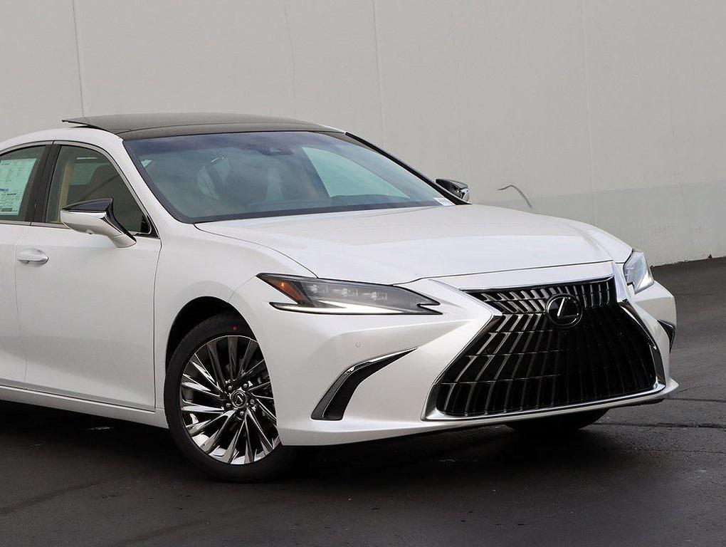 new 2025 Lexus ES 350 car, priced at $54,354