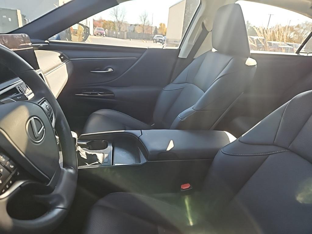 used 2023 Lexus ES 300h car, priced at $42,988