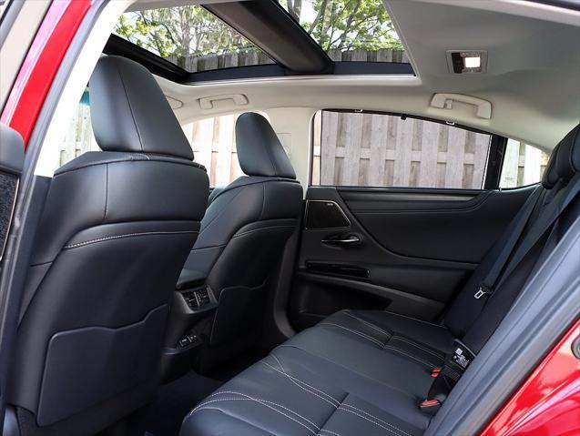 new 2025 Lexus ES 350 car, priced at $53,484
