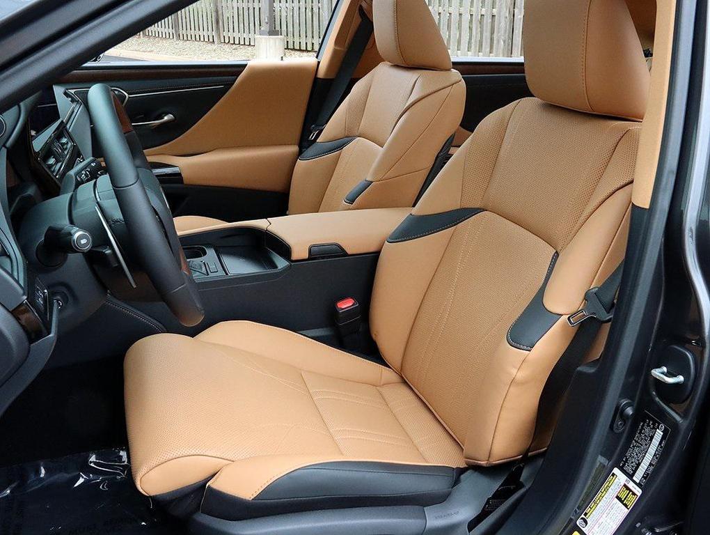 new 2025 Lexus ES 350 car, priced at $52,659