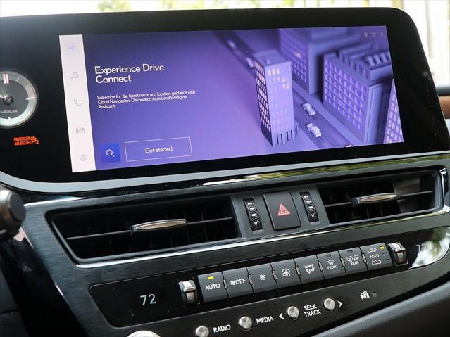 new 2025 Lexus ES 300h car, priced at $50,133