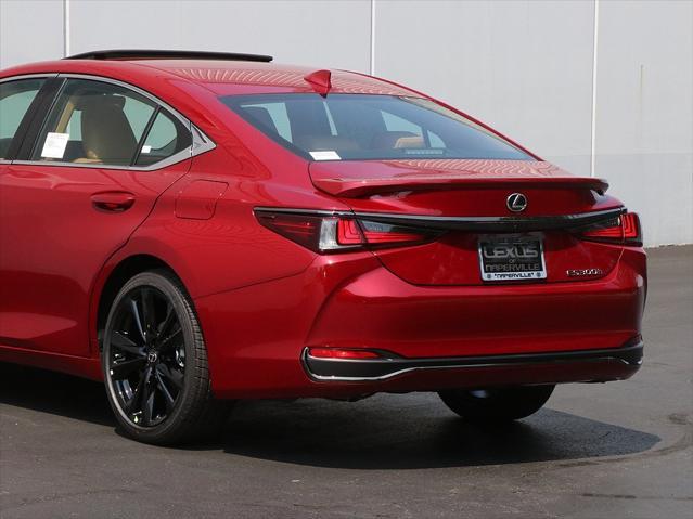 new 2025 Lexus ES 300h car, priced at $50,133