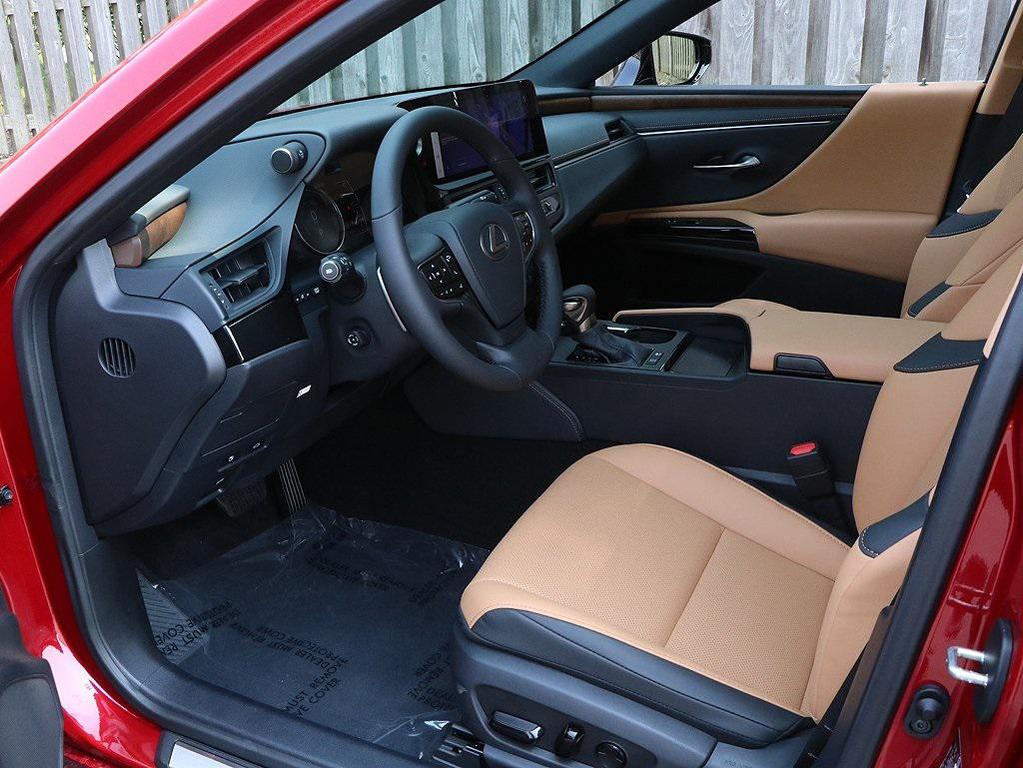 new 2025 Lexus ES 300h car, priced at $50,133