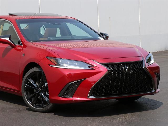 new 2025 Lexus ES 300h car, priced at $50,133