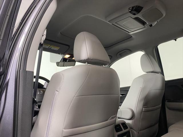 used 2022 Honda Pilot car, priced at $35,988