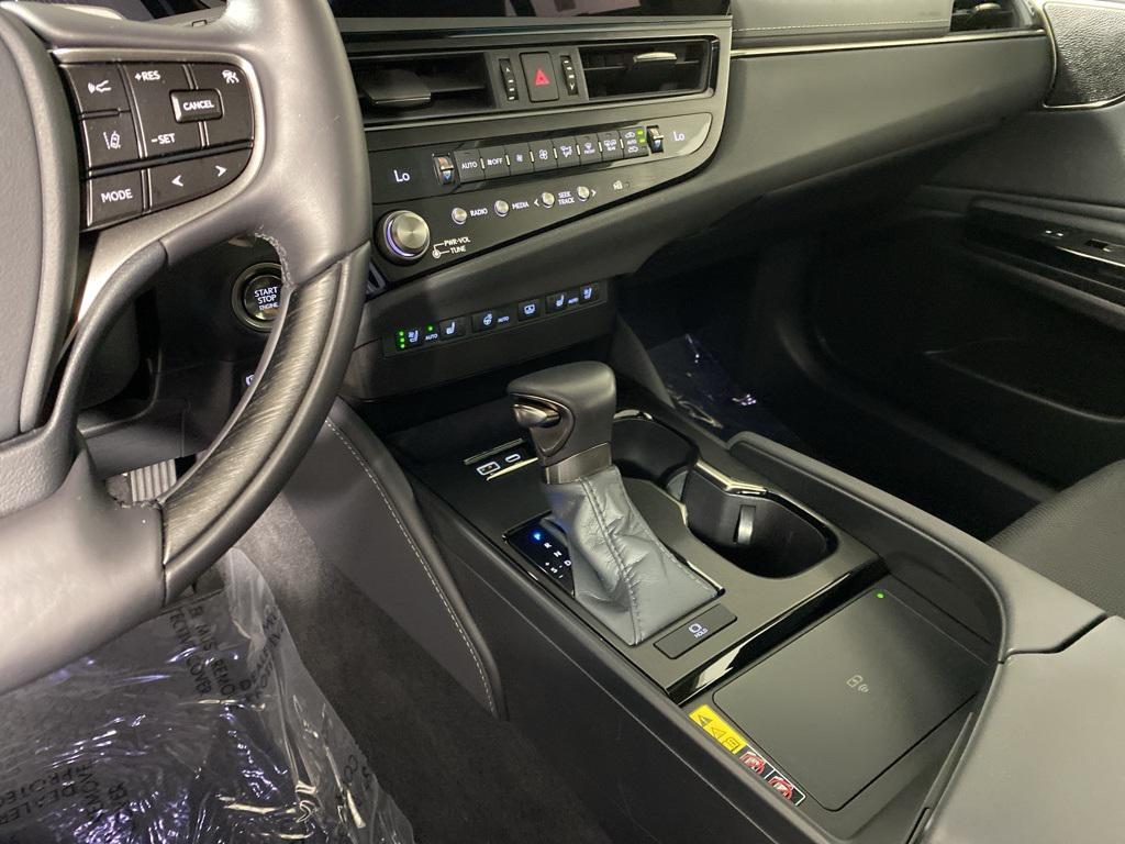 used 2025 Lexus ES 350 car, priced at $49,488
