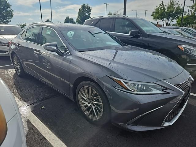 used 2019 Lexus ES 350 car, priced at $29,688