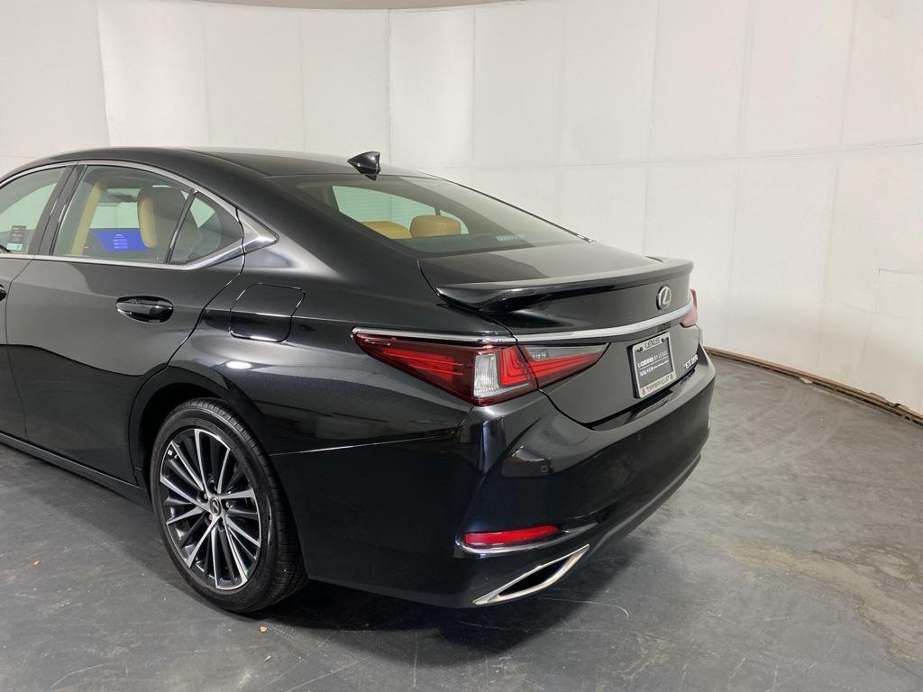 used 2025 Lexus ES 350 car, priced at $45,488
