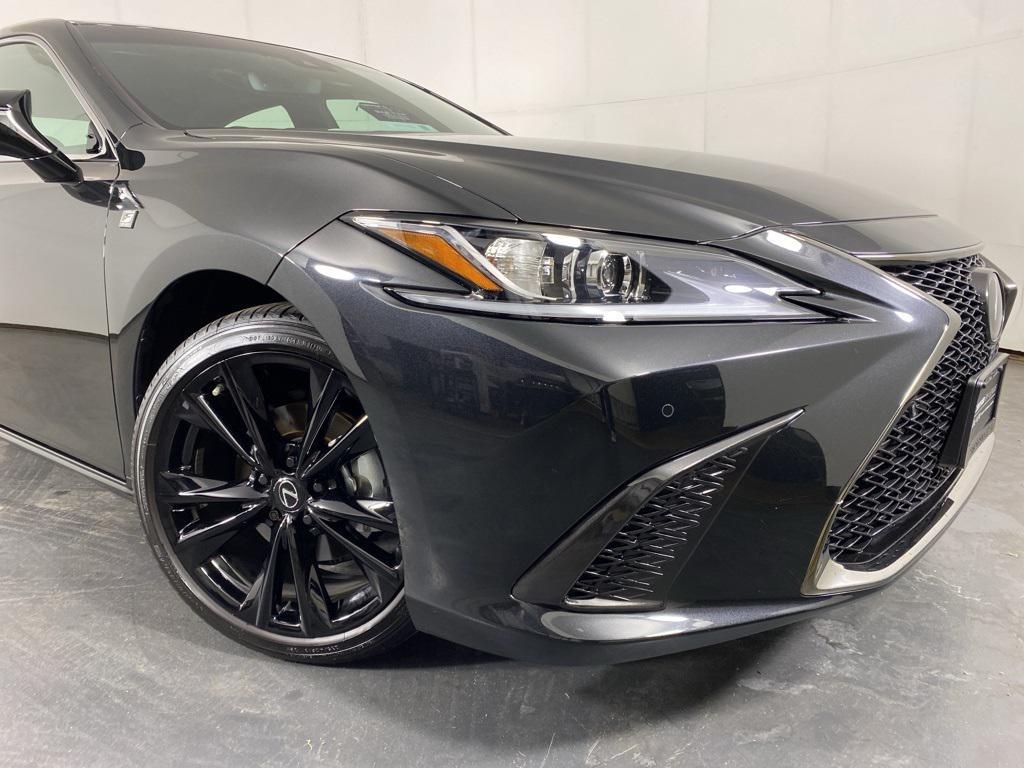 used 2025 Lexus ES 350 car, priced at $50,188