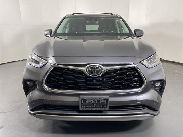 used 2022 Toyota Highlander car, priced at $41,688