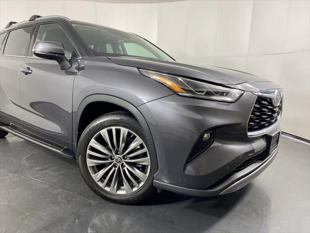 used 2022 Toyota Highlander car, priced at $41,688