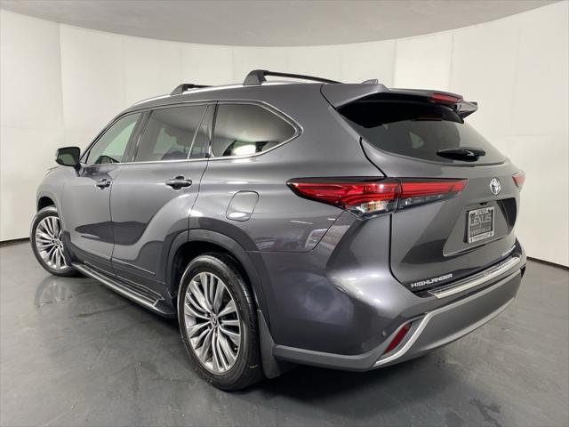 used 2022 Toyota Highlander car, priced at $41,688