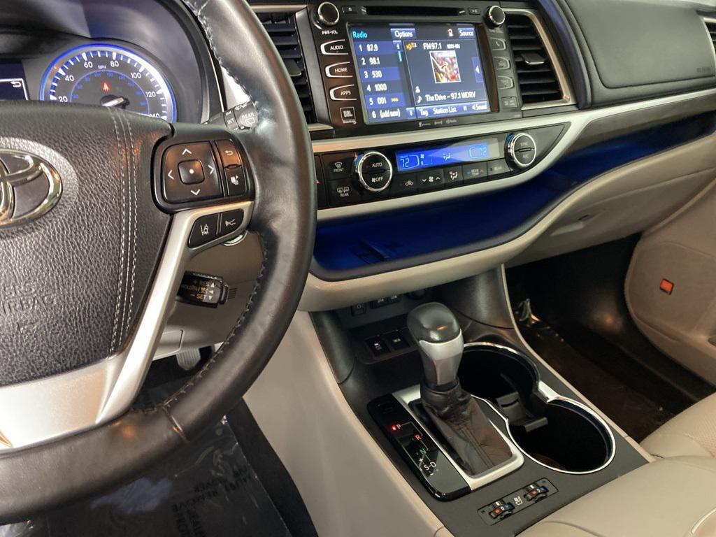 used 2018 Toyota Highlander car, priced at $26,988