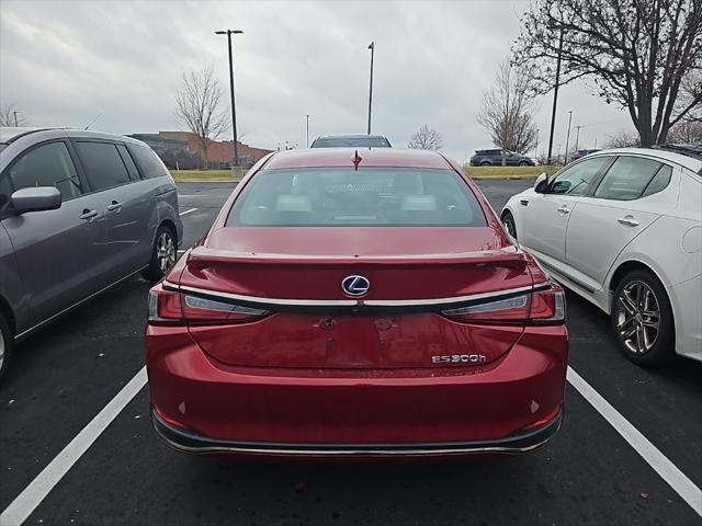 used 2022 Lexus ES 300h car, priced at $41,988