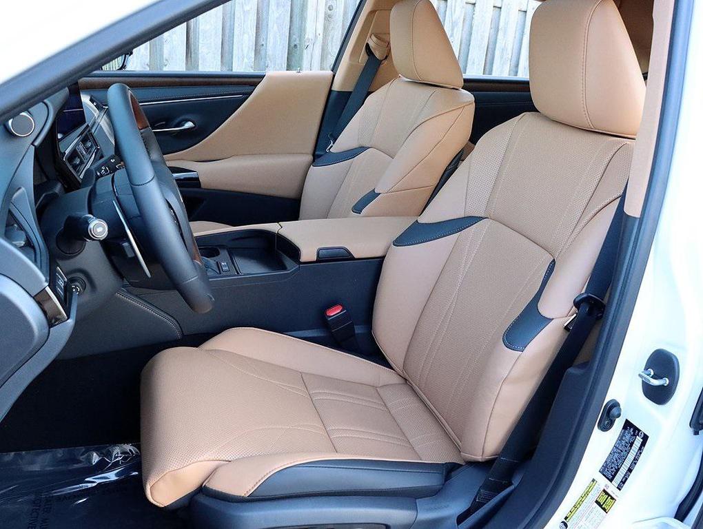 new 2025 Lexus ES 300h car, priced at $52,964
