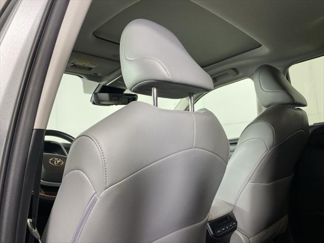 used 2022 Toyota Highlander car, priced at $36,988