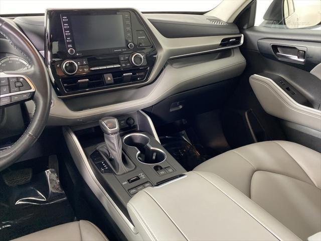 used 2022 Toyota Highlander car, priced at $36,988