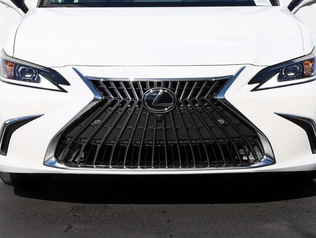 new 2025 Lexus ES 350 car, priced at $55,359