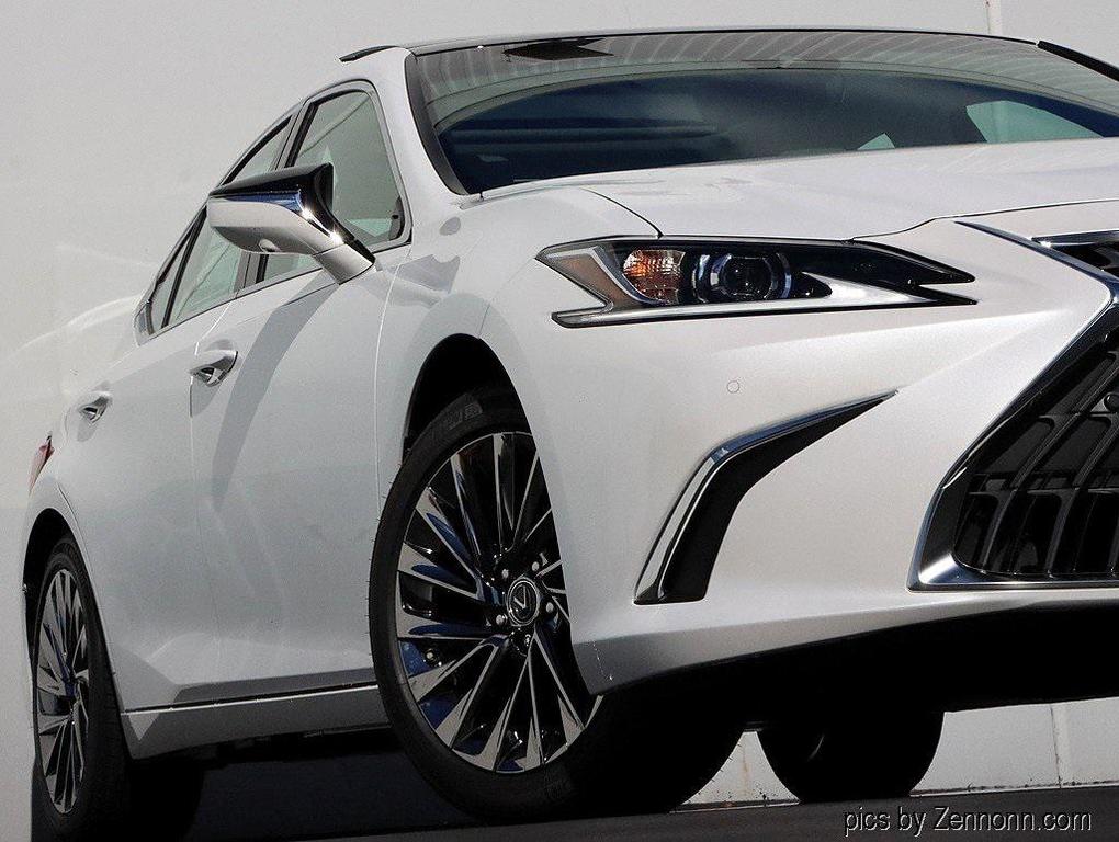 new 2025 Lexus ES 350 car, priced at $55,359