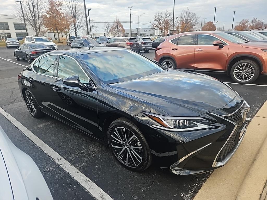 used 2022 Lexus ES 350 car, priced at $33,988