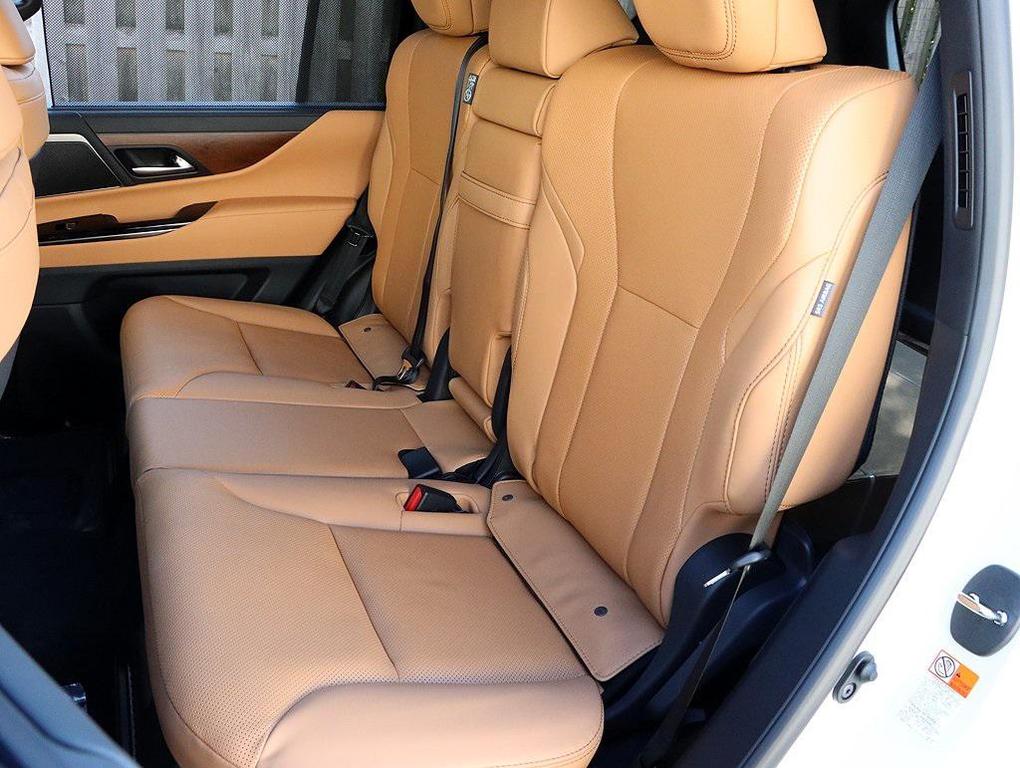 new 2025 Lexus LX 600 car, priced at $109,779