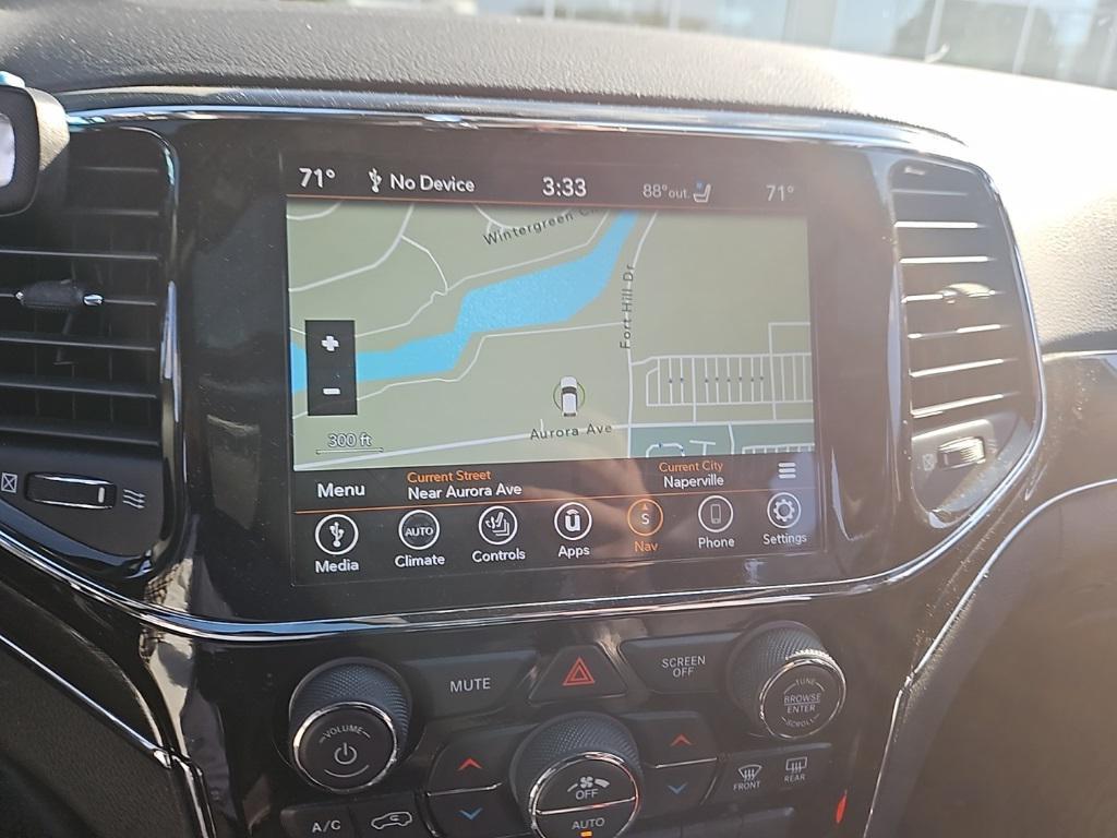 used 2021 Jeep Grand Cherokee car, priced at $27,188