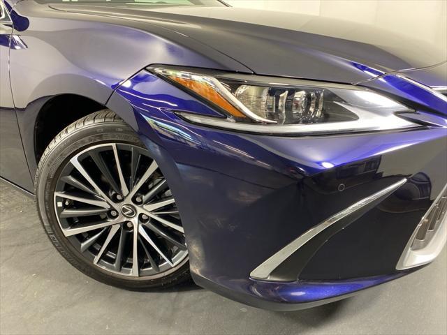 used 2025 Lexus ES 300h car, priced at $47,688