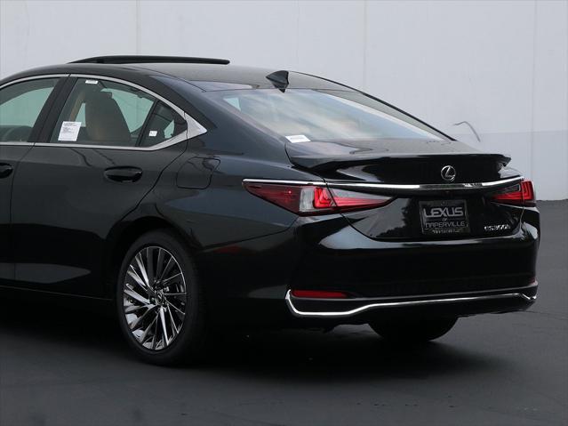 new 2025 Lexus ES 300h car