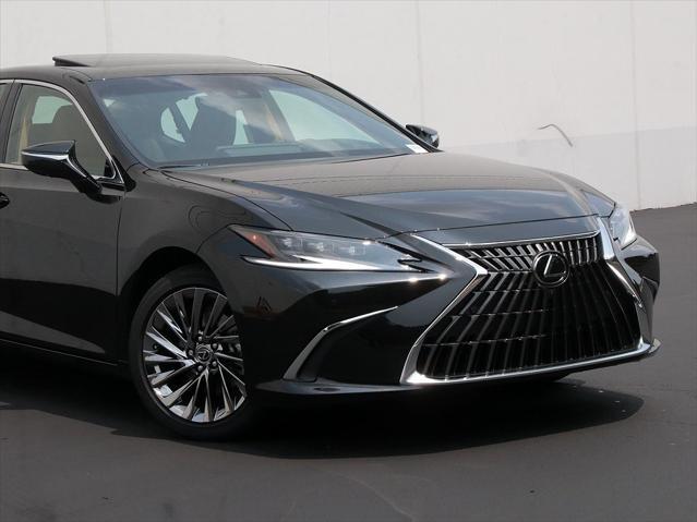 new 2025 Lexus ES 300h car