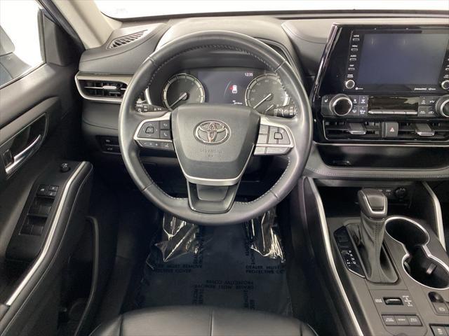 used 2022 Toyota Highlander car, priced at $34,688