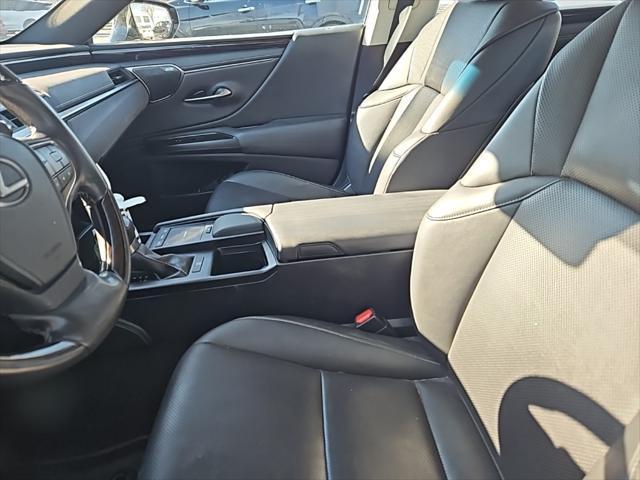 used 2019 Lexus ES 350 car, priced at $31,988