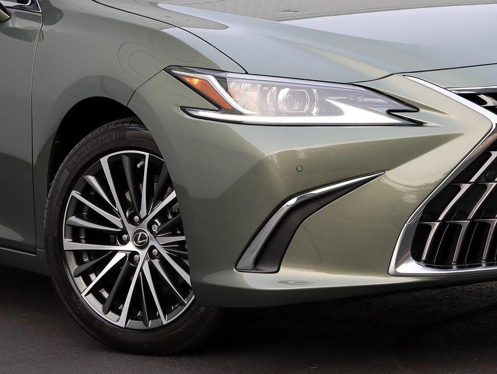 new 2025 Lexus ES 350 car, priced at $47,024