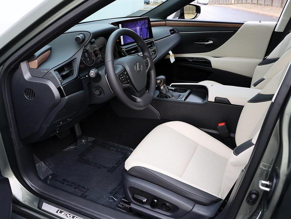 new 2025 Lexus ES 350 car, priced at $47,024
