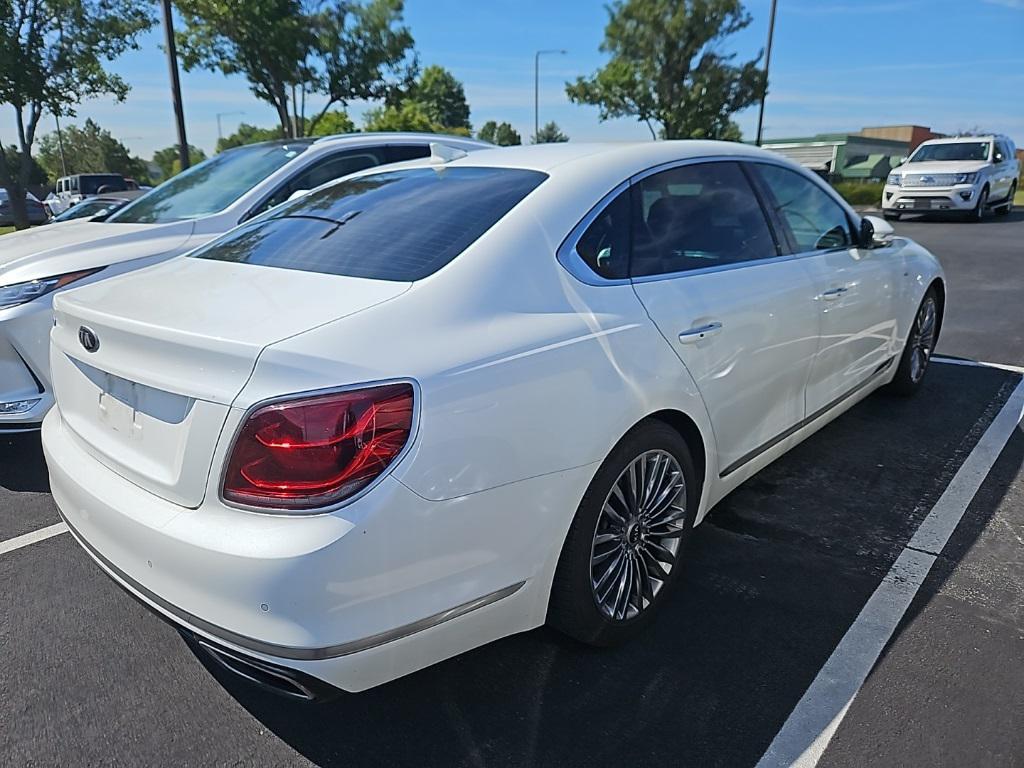 used 2019 Kia K900 car, priced at $21,988