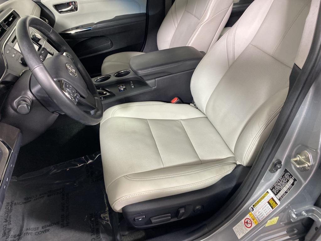 used 2018 Toyota Avalon Hybrid car, priced at $20,488