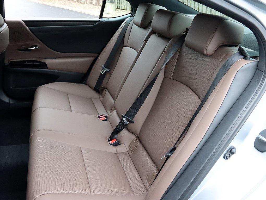 new 2025 Lexus ES 350 car, priced at $47,429