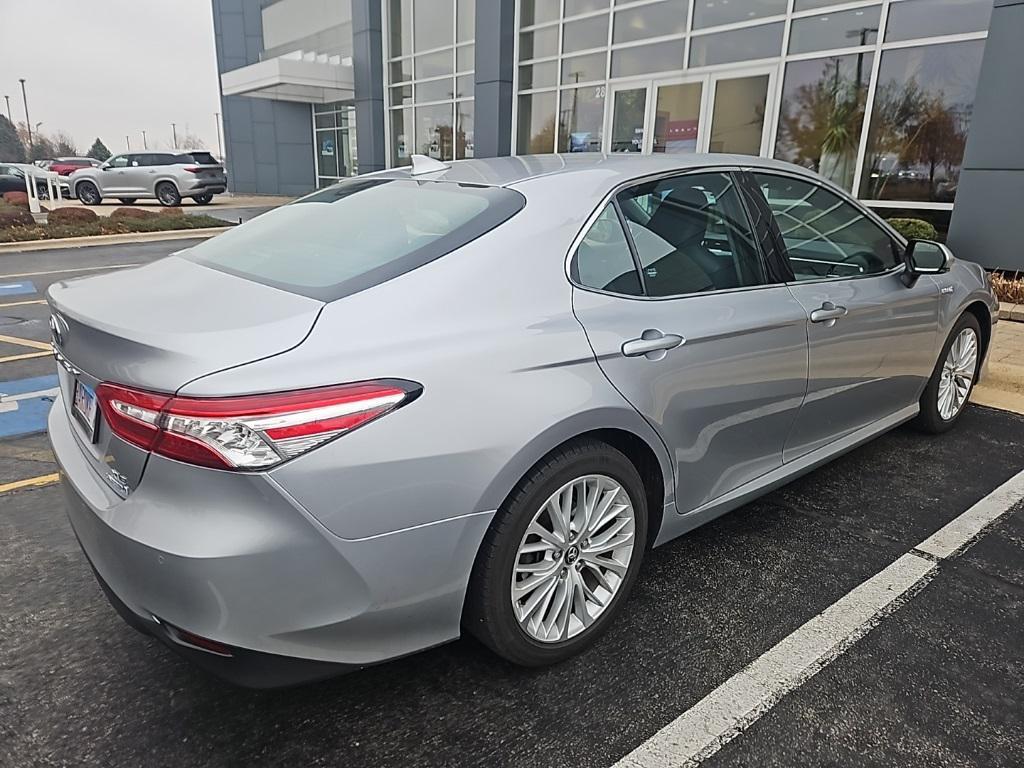 used 2018 Toyota Camry Hybrid car, priced at $21,988