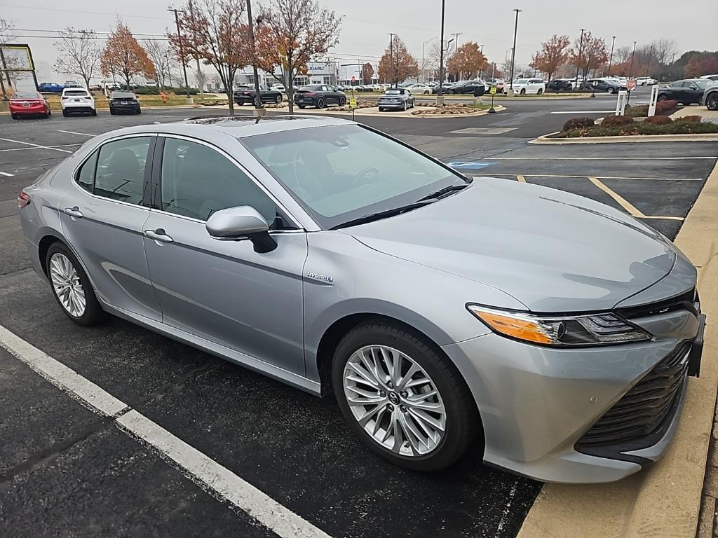 used 2018 Toyota Camry Hybrid car, priced at $21,988