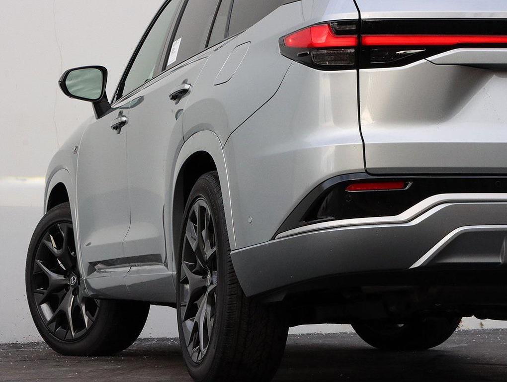 new 2026 Lexus TX 500h car, priced at $72,868