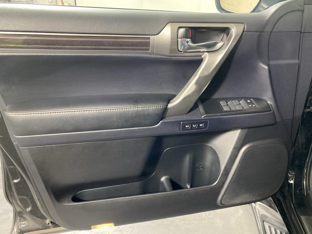 used 2022 Lexus GX 460 car, priced at $48,188