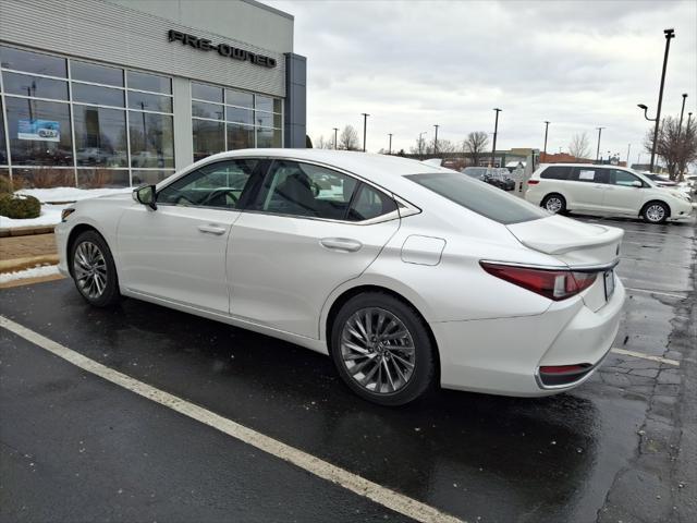 used 2024 Lexus ES 300h car, priced at $50,988