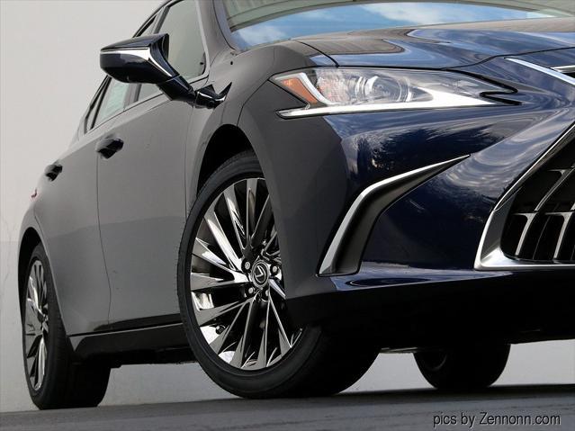 new 2025 Lexus ES 350 car, priced at $54,539