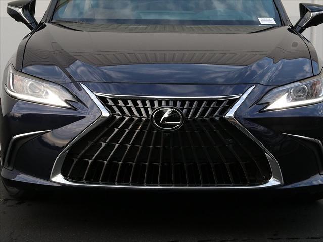 new 2025 Lexus ES 350 car, priced at $54,539