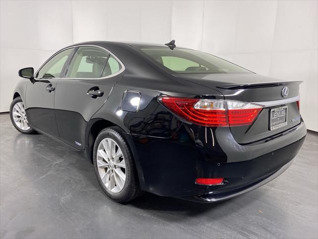 used 2013 Lexus ES 300h car, priced at $14,988